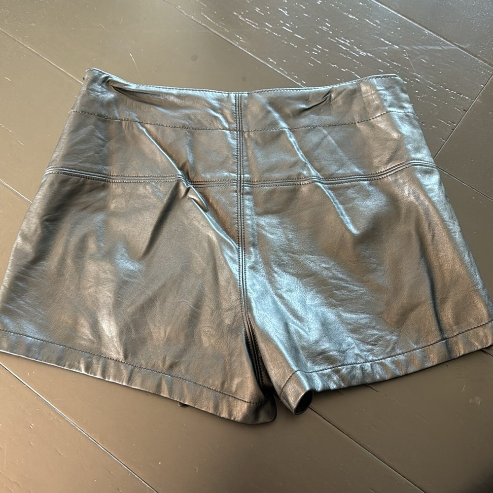 Free People Emmy Skort black leather - Picture 6 of 6